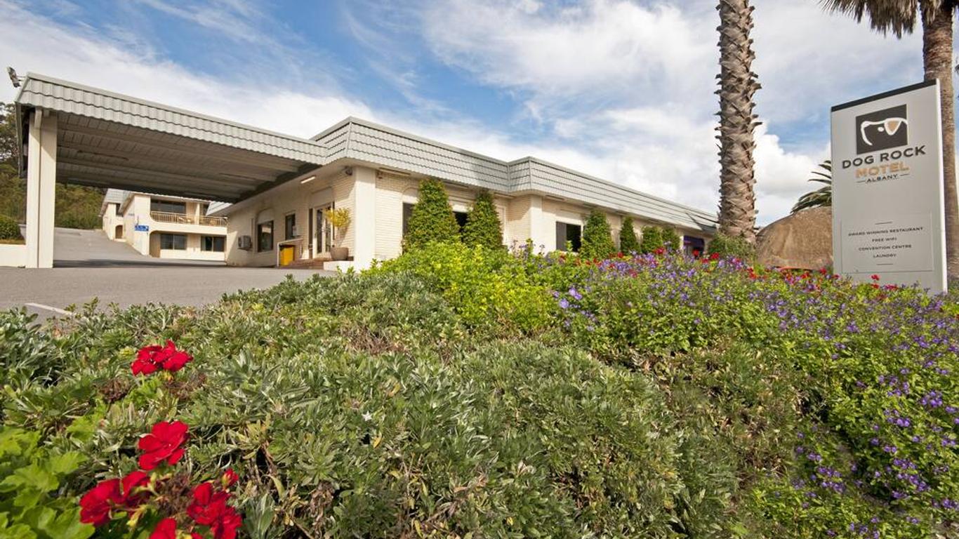 دوج روك موتل