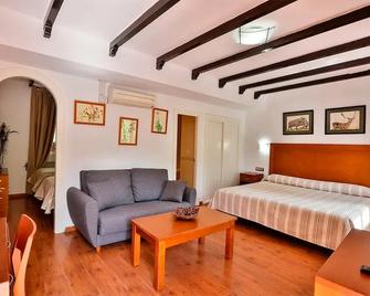 Hotel Rural Noguera de la Sierpe - Arroyo Frio - Bedroom