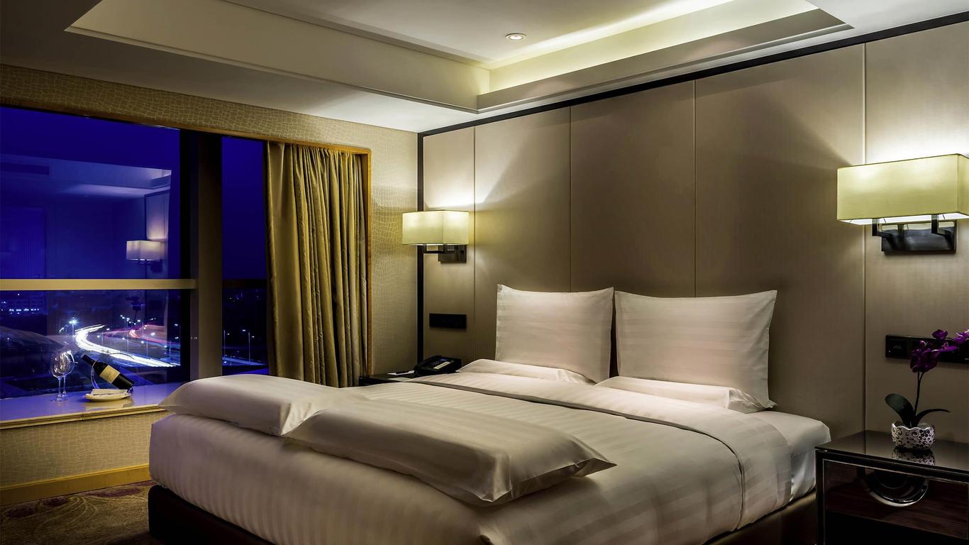 Pullman Qingdao Ziyue