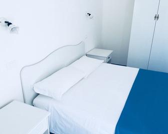 Albergo Isola Mia - Favignana - Bedroom