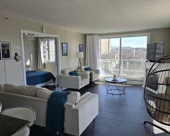 Smart Stylish Downtown Condo- 2 bedrooms - Saskatoon - Living room