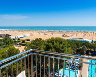 Hotel Principe - Bibione - Balcony