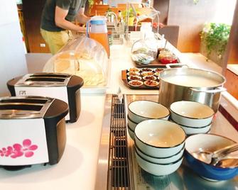 Homey Hostel Taipei - Taipéi