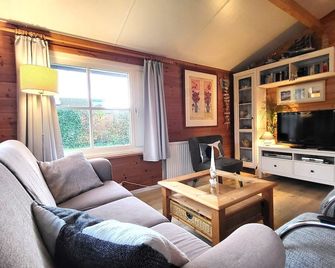 Beachpark 42 wooden chalet ideal for a beach holiday - Renesse - Salon