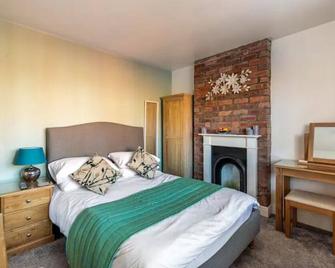 Camaraderie Guest House - York - Bedroom