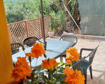 Lovely house - Quartu Sant'Elena - Patio