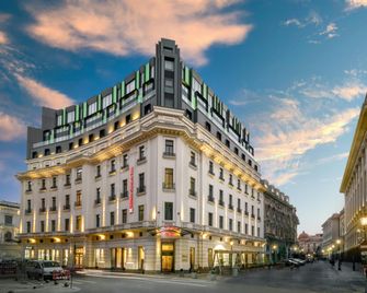 Hilton Garden Inn Bucharest Old Town - Bucharest - Building