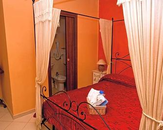 B&B I Girasoli - Francavilla al Mare - Bedroom