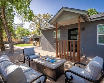 Old Town Stunner - Cottonwood - Patio
