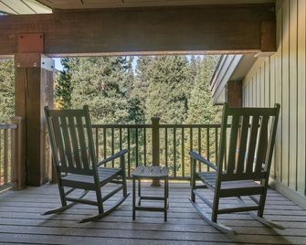 Silver Aspen - Five Bedroom Loft Luxury Townhome Hotel Room - Solitude - Balcon