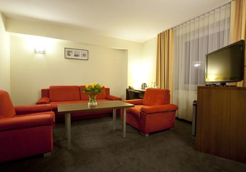 Hotel Tychy 53 7 7 Tychy Hotel Deals Reviews Kayak