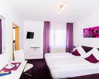 Hotel Bohn - Metzingen - Schlafzimmer
