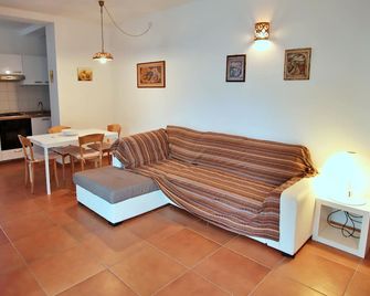 Casa del Mare - Oasi verde a soli 100m dal mare! - Marciana Marina - Sala de estar