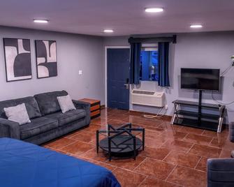 Casino Hotel - Eagle Pass - Olohuone