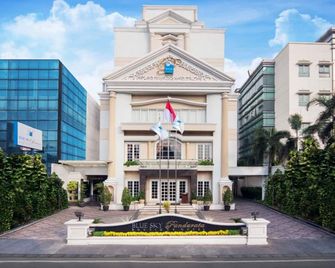 Blue Sky Pandurata Hotel Cikini - Jakarta - Building