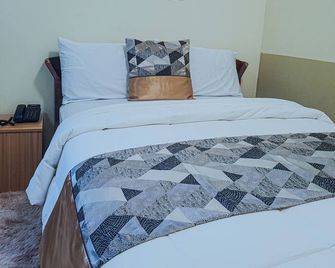 Unicymos Hotel - Akuapim-Mampong - Edificio