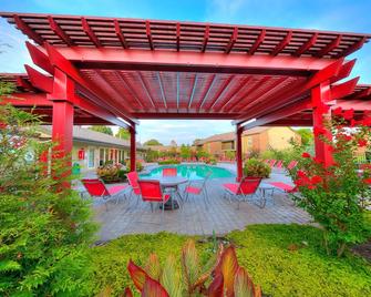 Ou Boomer, Pool, Gym, Hi Speed Wifi, One Mile To Ou & Stadium! - Norman - Patio