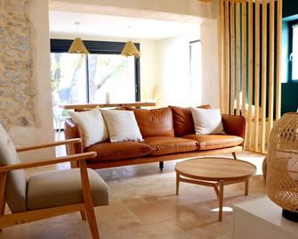 Country house / swimming pool - Aigremont - Sala de estar