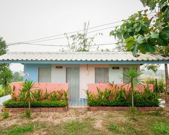 품타다 홈스테이 - 위앙빠빠오 - 침실