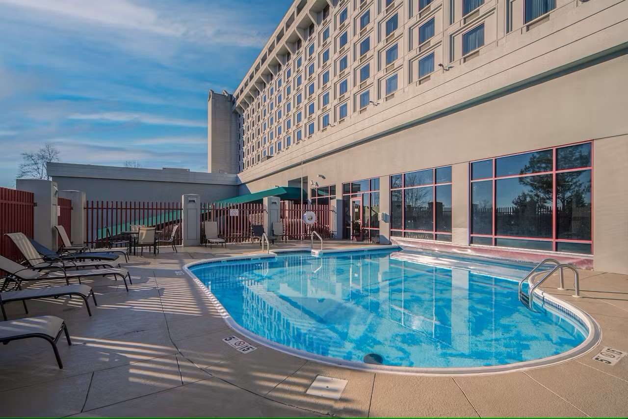 توساند هيلز ريزورت هوتل - برانسون - حوض السباحة