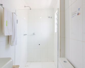 Voa Convenience Hotel - Jundiaí - Baño