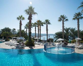 Ascos Coral Beach Hotel - Paphos - Pool