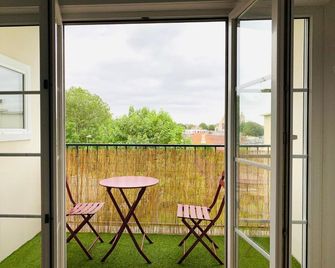 Studio ScandiChic tout équipé centre-gare-rives-clinique à pied - Caen - Balcony