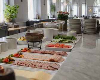 Home Hotel Borgen - Örebro - Jadalnia