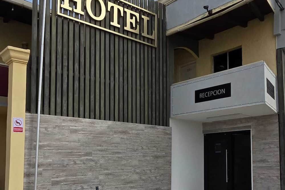Hotel Azteca de Oro Mexicali