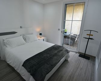 Casa Baleia Cachalote (Sperm Whale House) - Porto da Cruz - Chambre