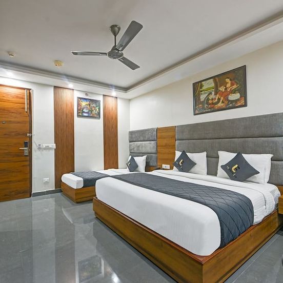 Hotel Smart by Kelvish Hotel image 1