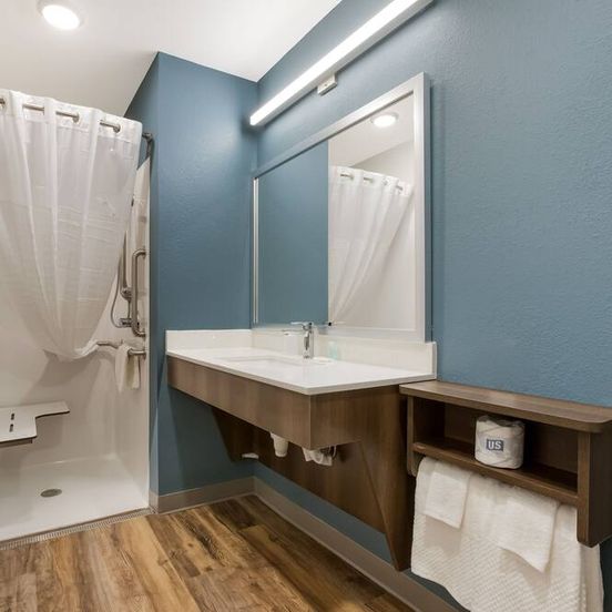 Woodspring Suites West Palm Beach image 1