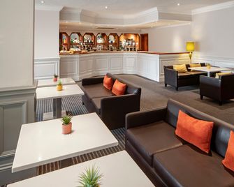 Holiday Inn Hull Marina By IHG - Hull - Bar