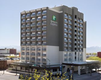 Holiday Inn Express & Suites Memphis Arpt Elvis Presley Blv By IHG - Memphis - Bâtiment