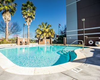 Atwell Suites Austin Airport - Ώστιν - Πισίνα