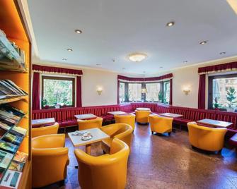 Hotel-Pension Strolz - Mayrhofen - Lounge
