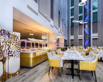 Atrium Hotel Heathrow - Hounslow - מסעדה
