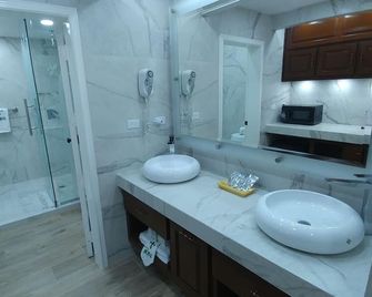 Hotel Marques De Cima - Los Nogales - Baño