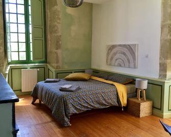 Château Lacoste, 200m from Lacoste lake and its sandy beach. - Lupiac - Habitación