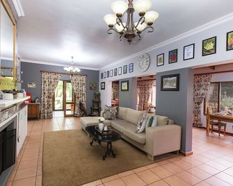 Arendsrus Country Resort - ג'ורג' - סלון