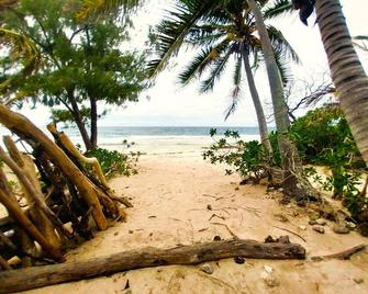 Moorea - O Motu - Temae - Beach