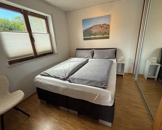 'Auszeit' in Erpel am Rhein, cozy apartment on the Rheinsteig / Rhine cycle path - Erpel - Sypialnia