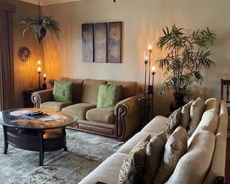 Waikoloa Beach Villas E32 - Waikoloa Village - Living room