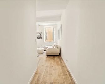 Elegant Appt- AC- 1br/2p - Centre St Tropez - Saint-Tropez - Flur