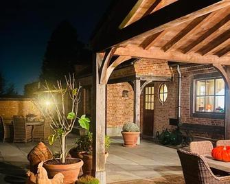 Boutique Hotel De Brakelhoen - Brakel - Patio