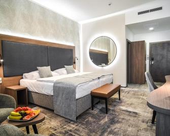 Hotel Galant Mikulov - Mikulov - Bedroom