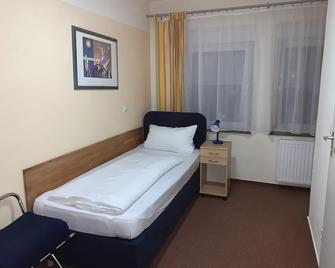 Hotel National - Koblenz - Bedroom