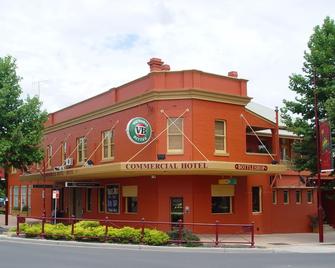 The Commercial Hotel - Tumut - Building