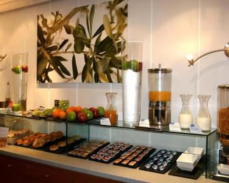 Apartamentos Th La Florida - Madrid - Buffet