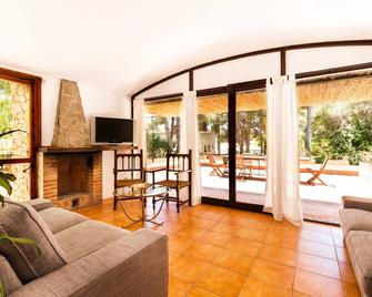 Casita con piscina, Barbacoa y mucho Encanto - Calviá - Sala de estar